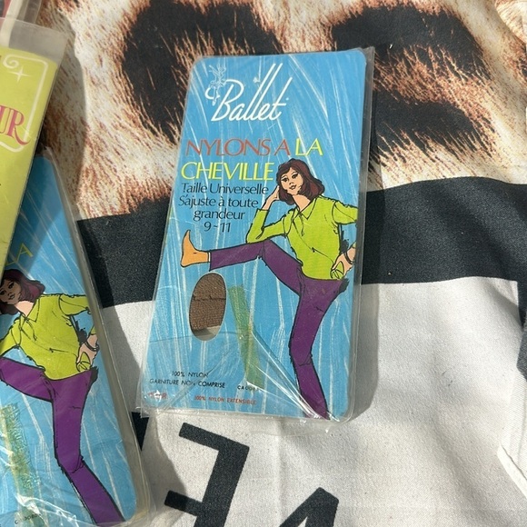 Vintage  pantyhose - Picture 2 of 3